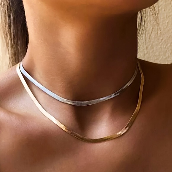 🔴𝟭𝟬/$𝟮𝟱🔴Herringbone Chain Necklace NEW - Picture 4 of 15